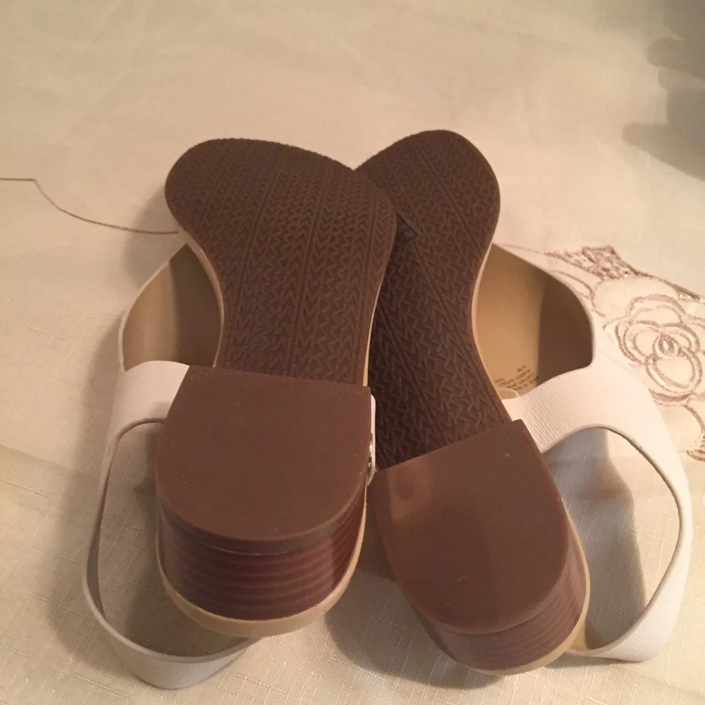 MICHAEL Michael Kors tan heeled sandals sz. 8.5 - Picture 5 of 5